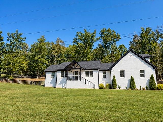 House for sale in Lyles, Middle Tennessee