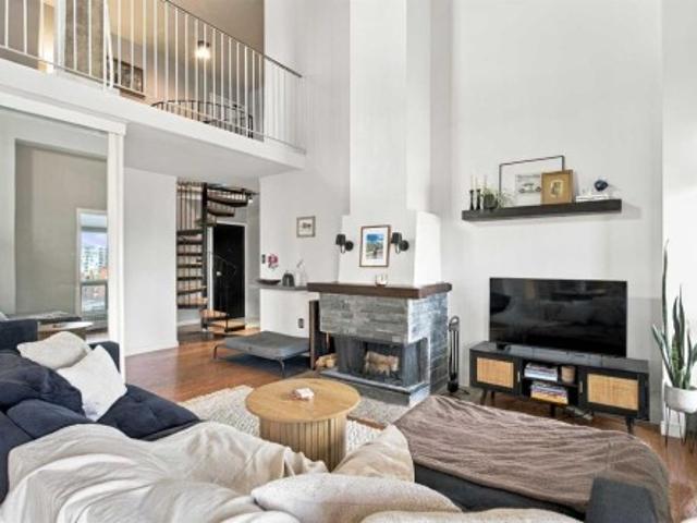 Condo for sale in Connaught, Calgary