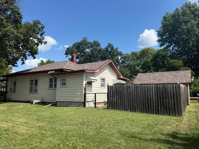 House for sale in Mahaska, Iowa