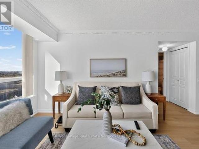 Condo for sale in Richmond Hill, Golden Horseshoe