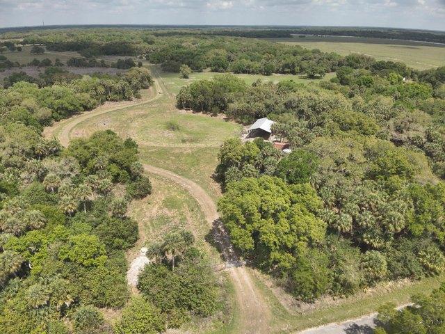 House for sale in Lorida, Florida