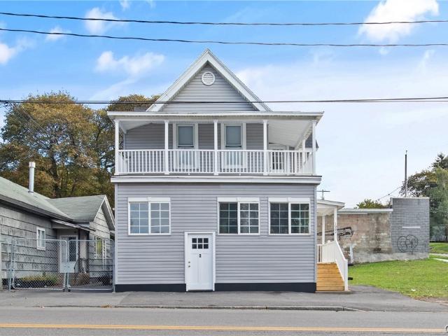 House for sale in Syracuse, New York