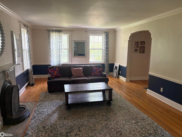 House for sale in Fairfield, Iowa