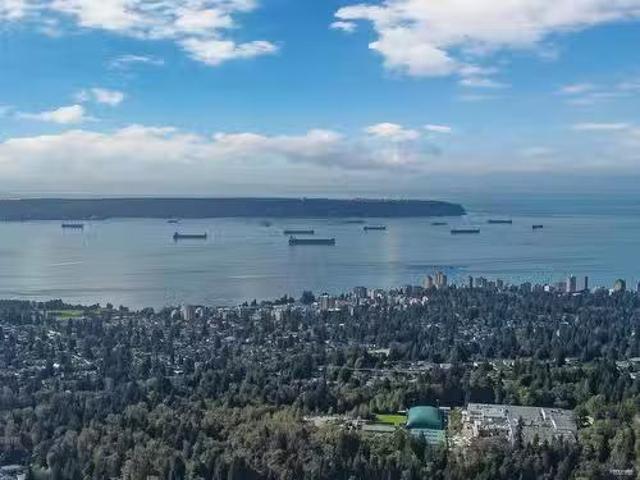 House for sale in West Vancouver, British Columbia