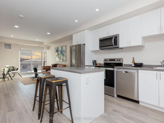 Condo for sale in Niagara, Ontario