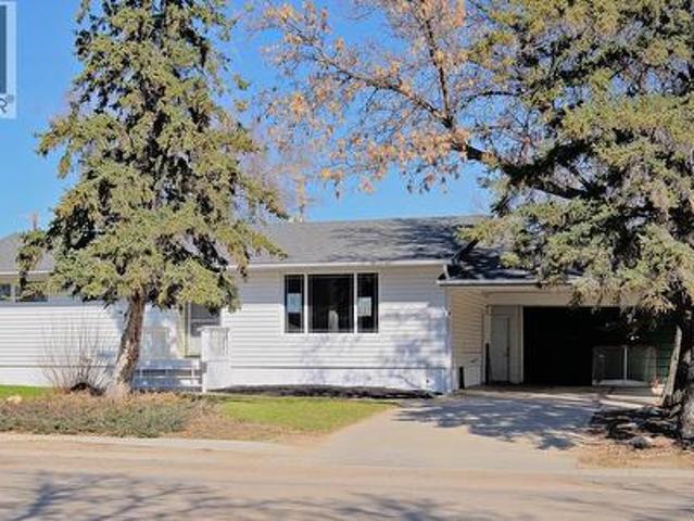 House for sale in Rosetown, Saskatchewan