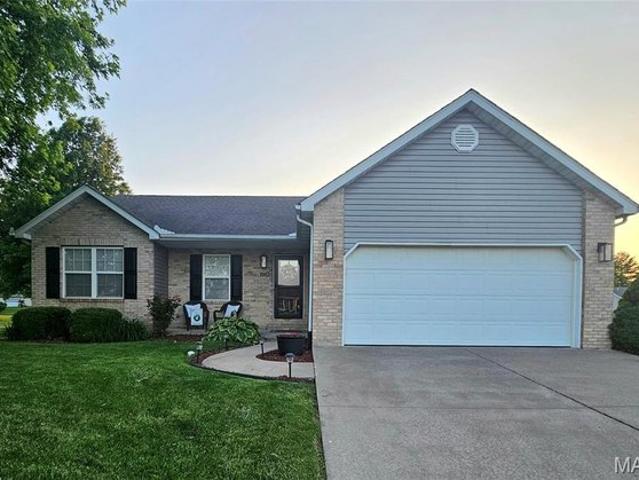 House for sale in Jersey, Illinois
