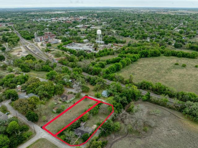 Land for sale in Lockhart, Texas
