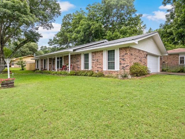House for sale in Titus, Texas