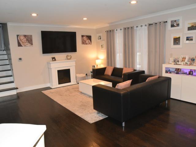 House for sale in Medinah, Illinois