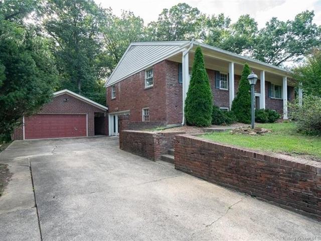 House for sale in New Albany, Indiana