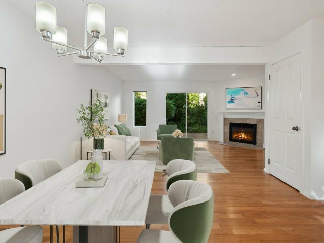 Townhouse for sale in Kirkland