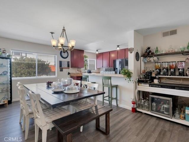 Townhouse for sale in Chatsworth, California