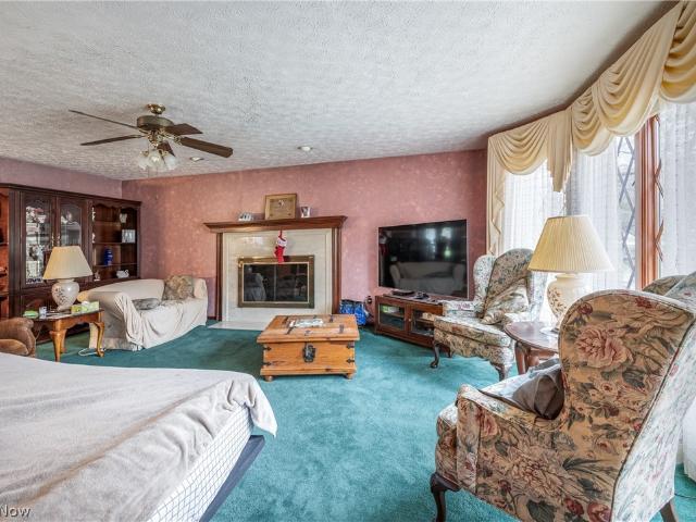 House for sale in Hinckley, Ohio