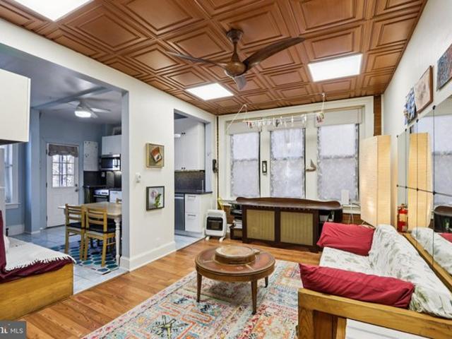 Condo for sale in Philadelphia, Pennsylvania
