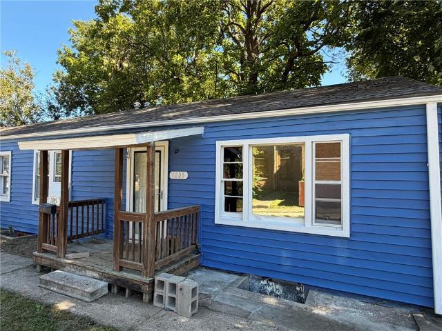 House for sale in Independence, Jackson County