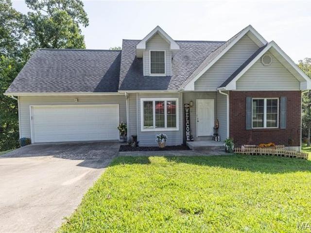 House for sale in Linn, Missouri