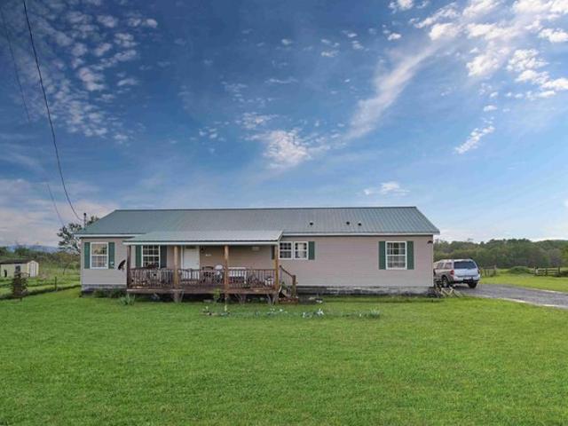 House for sale in Terra Alta, West Virginia