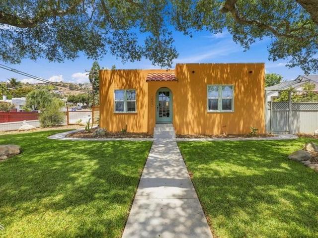 House for sale in Santa Paula, California