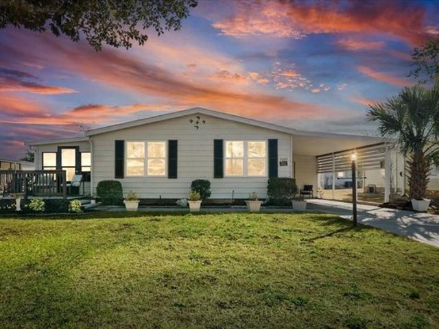 House for sale in Lady Lake, Florida