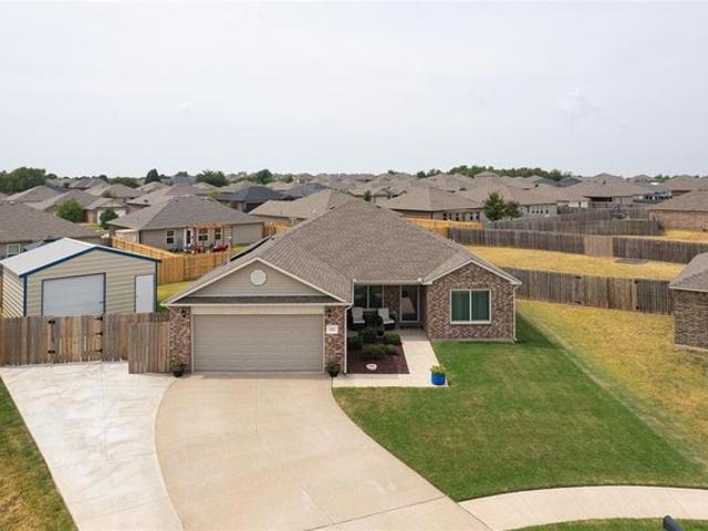 House for sale in Mustang, Oklahoma