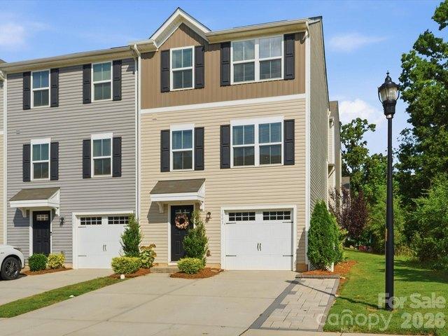 Townhouse for sale in Fort Mill, South Carolina