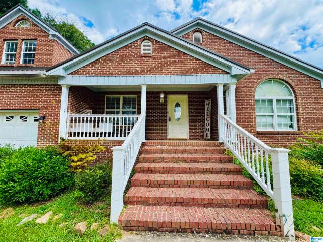 House for sale in Weaver