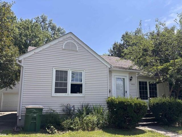 House for sale in Fairfield, Iowa