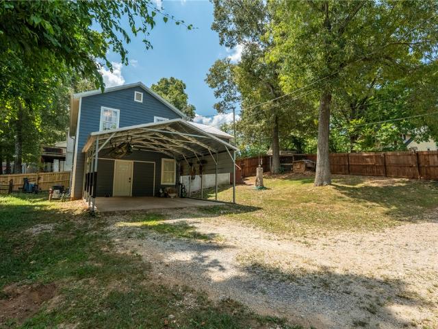 House for sale in Harrison, Boone County
