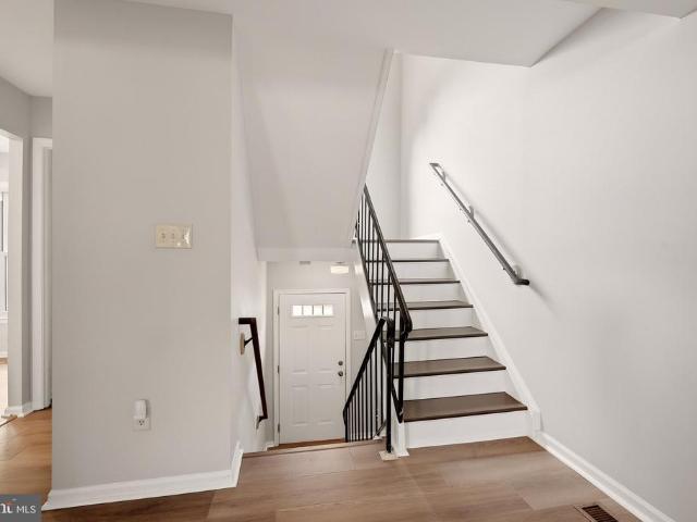 Condo for sale in Newberry, Sterling