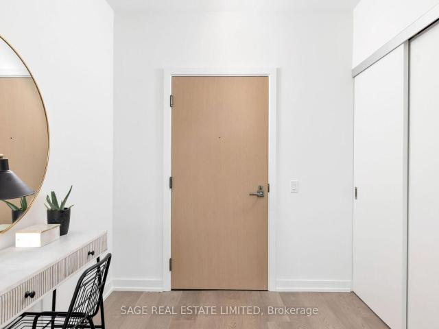 Condo for sale in Toronto, Golden Horseshoe