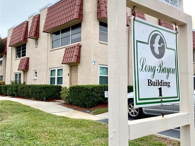 Condo for sale in Seminole, Florida