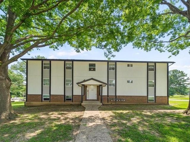 House for sale in Harrisonville, Missouri
