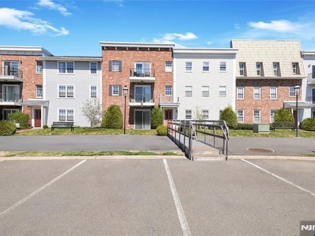 Condo for sale in Passaic, New Jersey