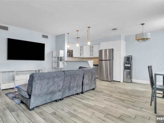 Condo for sale in Passaic, New Jersey