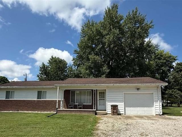 House for sale in Ramsey, Illinois