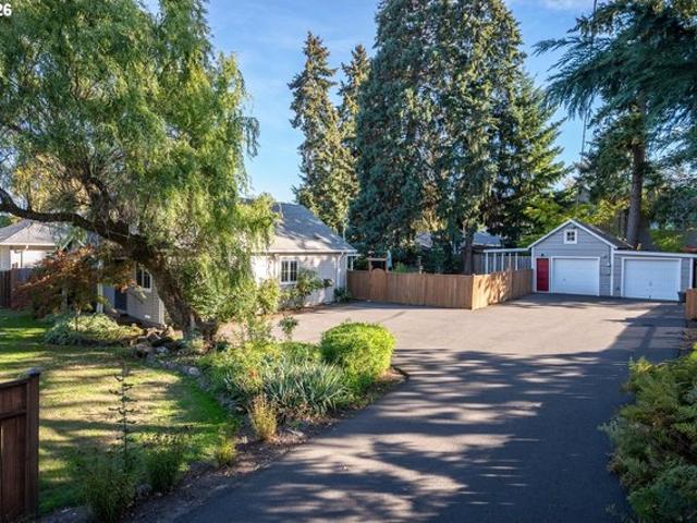House for sale in Tualatin, Washington County