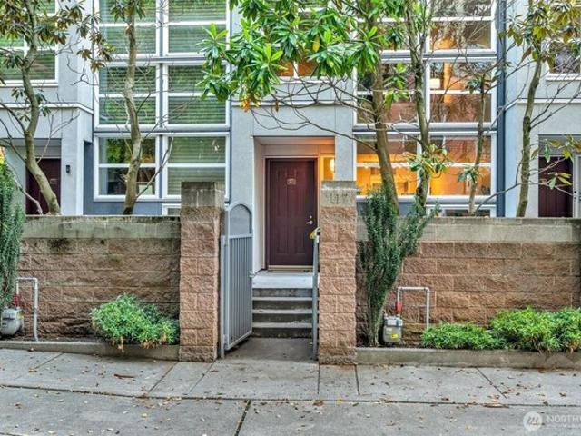 Townhouse for sale in Bellevue, King County
