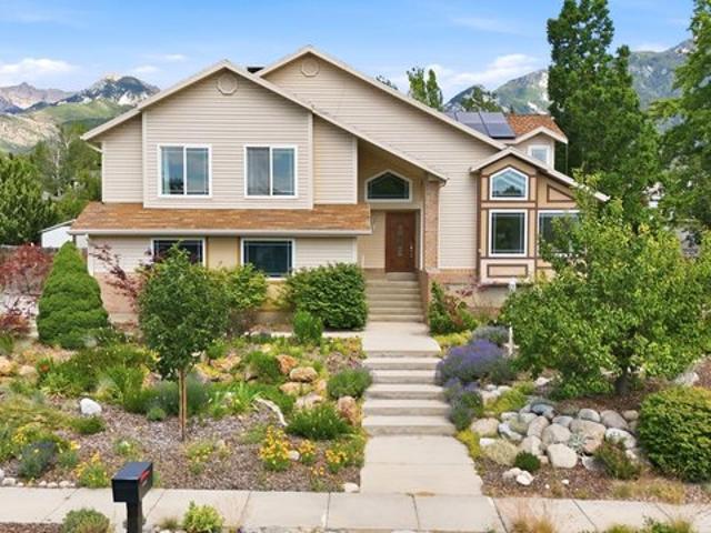 House for sale in Sandy, Utah