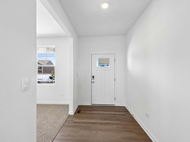 House for sale in Mchenry, Illinois