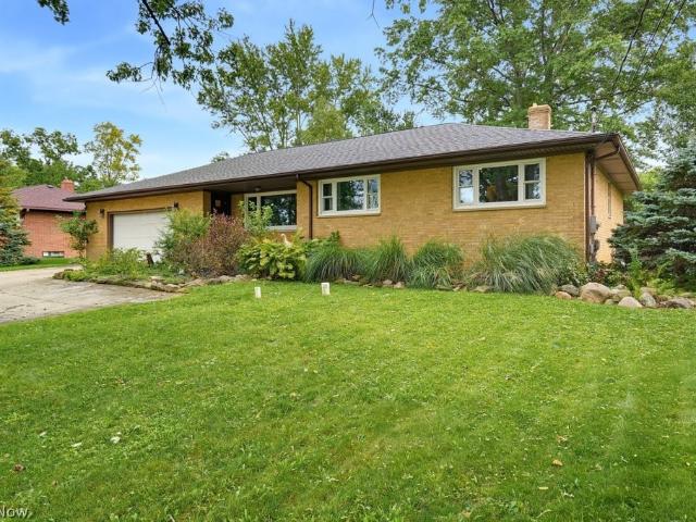 House for sale in Hinckley, Ohio