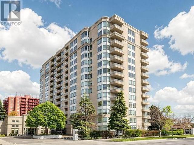 Condo for sale in Eglinton—Lawrence, Toronto