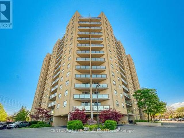 Condo for sale in Westney Heights, Ajax