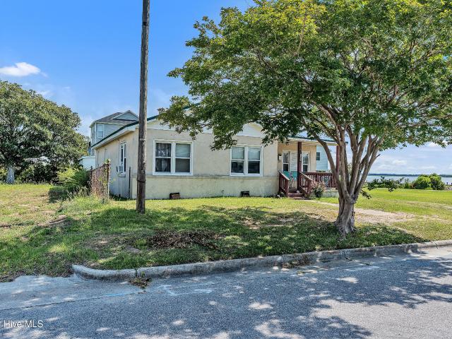 House for sale in Morehead City, North Carolina
