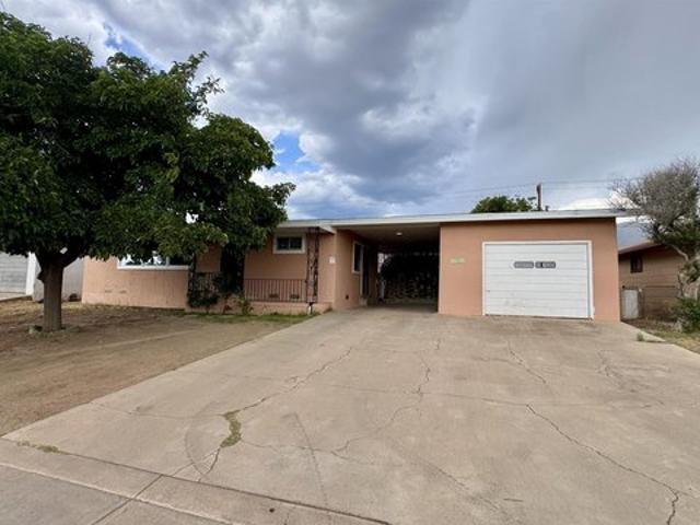 House for sale in Alamogordo, New Mexico