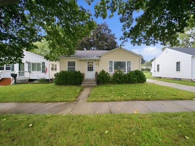 House for sale in Charles City, Iowa