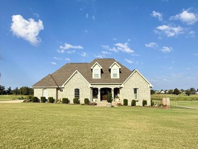 House for sale in New Albany, Mississippi