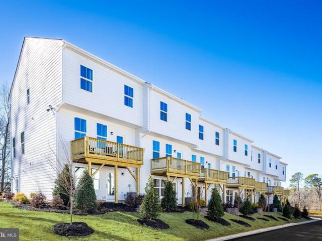 Townhouse for sale in Kearneysville, West Virginia