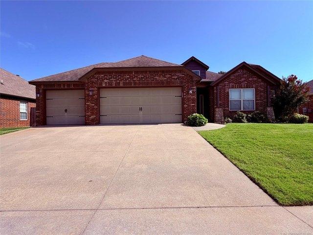 House for sale in Glenpool, Oklahoma