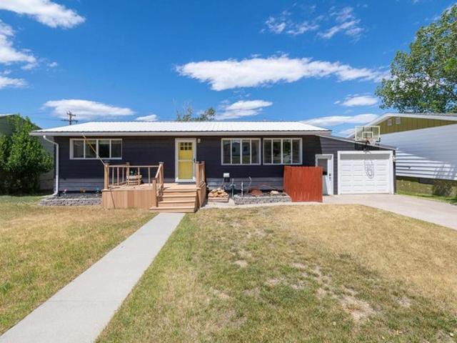 House for sale in Edgemont, South Dakota